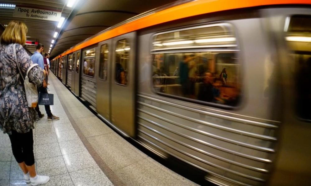 Κώστας Αχ. Καραμανλής: Από τη Δευτέρα εμβόλιμα δρομολόγια σε λεωφορεία και μετρό
